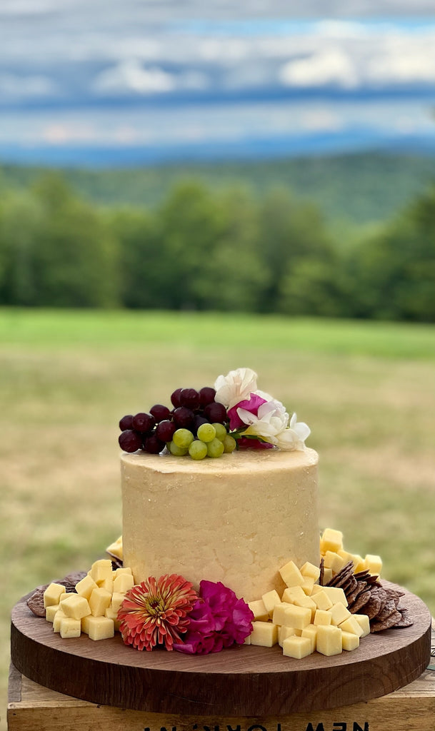 Farmstead Wedding Cake 😊