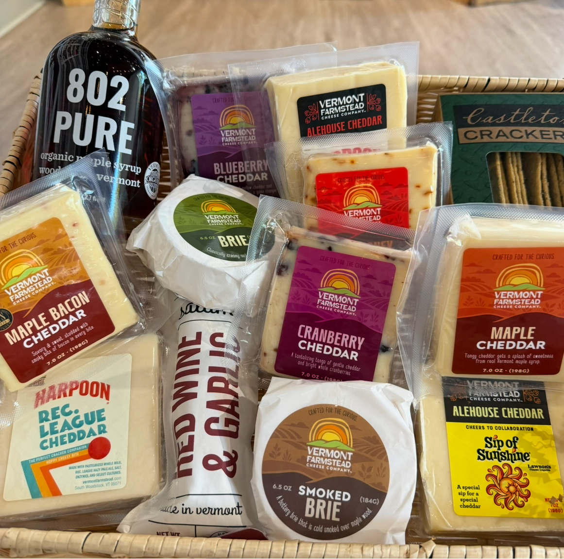 $125 Deluxe Cheese Gift Set
